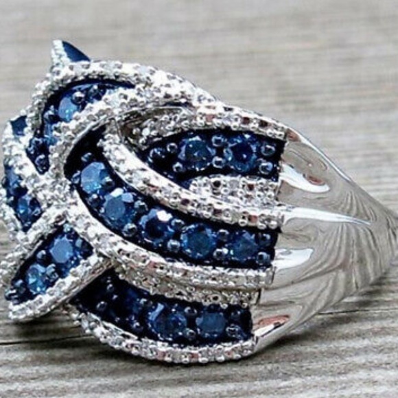 New 925 Sterling Silver Diamond Ring - Picture 2 of 2